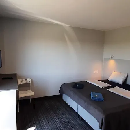Pionow Rodzinne Apartamenty Urocza 10 Krynica Morska Zimmer foto