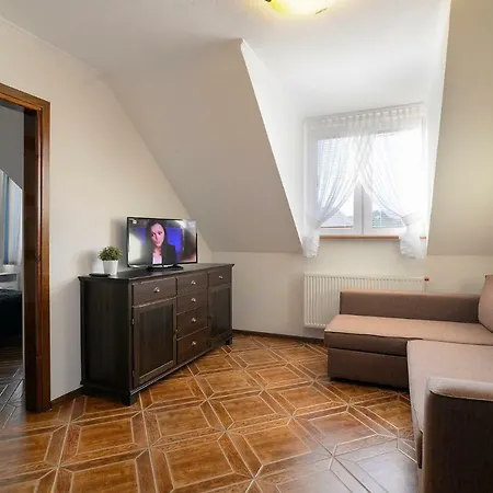 Pionow Rodzinne Apartamenty Urocza 10 Krynica Morska Exterior foto
