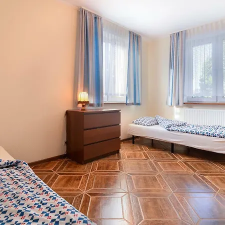 Pionow Rodzinne Apartamenty Urocza 10 Krynica Morska Exterior foto