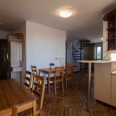 Pionow Rodzinne Apartamenty Urocza 10 Krynica Morska Exterior foto