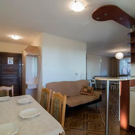 Pionow Rodzinne Apartamenty Urocza 10 Krynica Morska Exterior foto