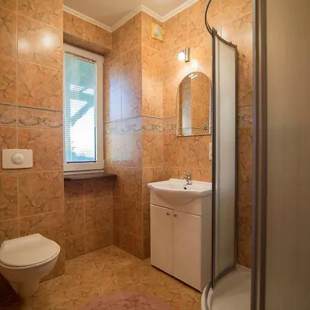 Pionow Rodzinne Apartamenty Urocza 10 Krynica Morska Exterior foto